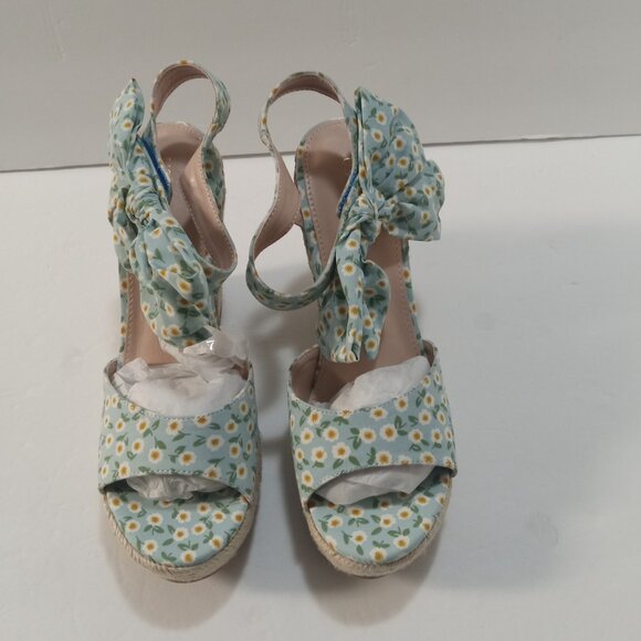 Wedge Sandals - Picture 2 of 10